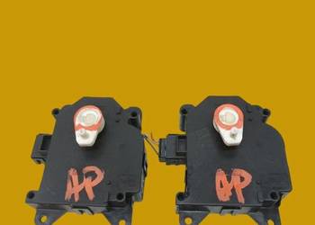 SILNICZEK NAGRZEWNICY KPL 2 SZT 113800-2840 Toyota Auris I (2006-2012)