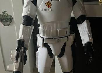 Robot Star Wars Stormtrooper XXL – pełna zbroja, hełm i blaster, kolekcjone