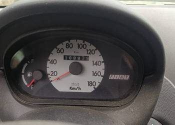 Sprzedam samochód osobowy