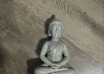 Figurka budda