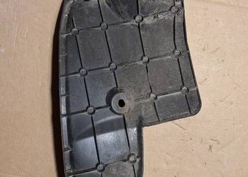 TOYOTA YARIS III 2011-2020 NADKOLE CHLAPACZ PRAWY TYŁ 52591-0D130