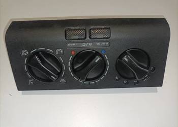 Volkswagen Passat B3- Panel sterowania klimatyzacją.