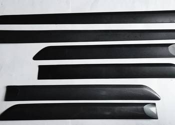 Listwa drzwi Hyundai i10 listwa boczna ozdobna