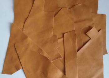 Skóra (359 g) Licowa Włoska średnie i małe kawałki Cognac Koniakowa Brązowy