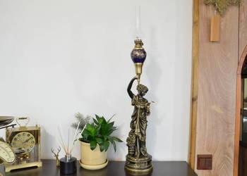 śliczna LAMPA NAFTOWA rzeźba Pani z sokołem