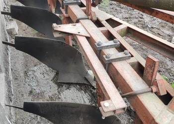 Pług zagonowy 5-skibowy 4+1