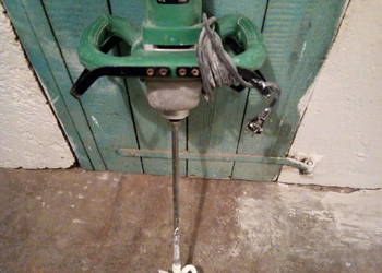 Mieszadło HITACHI UM 12vst /1100W