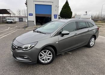 Opel Astra 1.4 BENZYNA Klimatronik Nawigacja Kamera Ledy Tempomat Radar