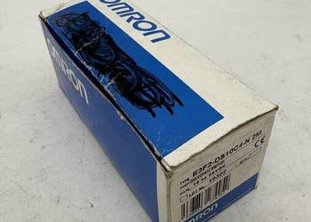 Omron E3F2-DS10C4-N 2M Czujnik fotoelektryczny