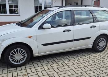 FORD FOCUS LIFT KOMBI 1800 TDDI+HAK !!!