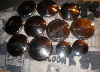 Chrom. Zabytkowe kołpaki do przyczep kempingowych