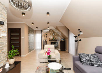 Mieszkanie 3 pokojowe w niskim bloku - Zalesie