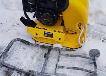 Nowa zagęszczarka Komatsu ZL32HT