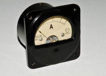Polski amperomierz tablicowy z 1960 roku , Lumel M9-63 , 0 - 4 A