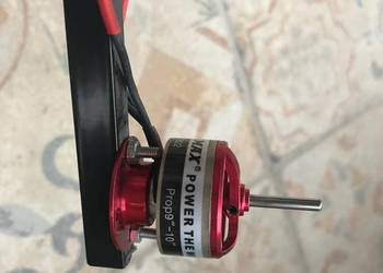 4 x silnik EMax CF2822 Prop9"-10" 11.1V + 4 x regulator MAG8