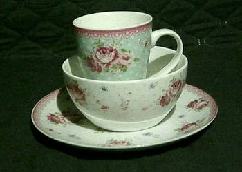 Sprzedam porcelanowy zestaw