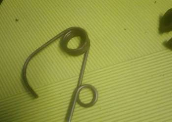 Sprężyna dźwigni hamulca