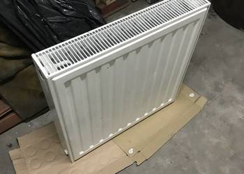 grzejnik, kaloryfer kwadratowy 60 cm x 60 cm x 11 cm