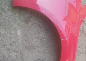 Blotnik przód prawy  VOLKSWAGEN  PASSAT  b8 czerwony