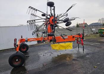 Zgrabiarka dwu-karuzelowa fella ts801