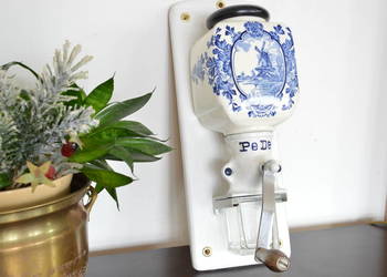 MŁYNEK wiszący ceramiczny do kawy b. stary