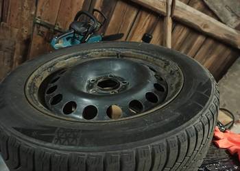 Komplet kół zimowych w rozmiarze 205/55r16, 5x110 do Opel VectraC,Saab Chev