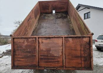 Przyczepa jednoosiowa wywrotka