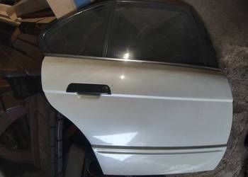 BMW E34 drzwi prawy tył
