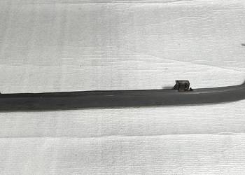Listwa pod lampe prawy tył mercedes w123 sedan