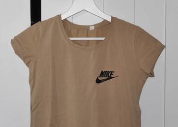 Nike fajna bluzeczka 36 S