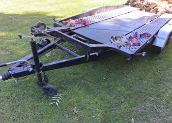 Sprzedam lawetę samochodowa