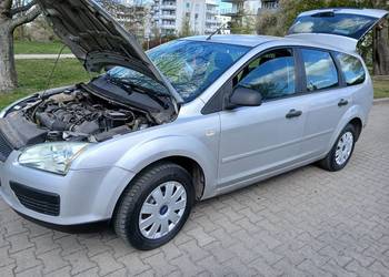 Ford.focus 2006/1.6benz. Klima sprawna 225tys.km