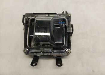 LEXUS 500H HALOGEN PRAWY PRZÓD 