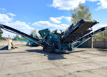 Przesiewacz Powerscreen Warrior 800