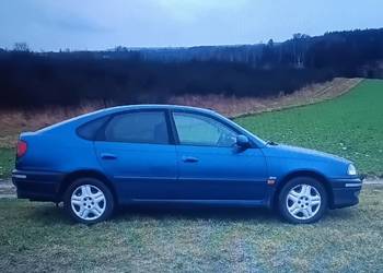 Avensis 2,0TD 98r