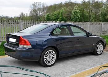 Volvo S60  T5 MANUAL 250KM
