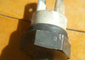 Audi 80 Czujnik Włącznik wentylatora 2 pin Biały 053919369A