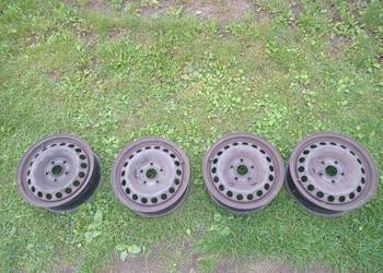 Komplet felg stalowych 5x112 15 + kołpaki oryginalne VW + śruby