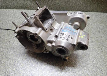 DWA KARTERY PRAWY LEWY BLOK SILNIKA YAMAHA YZ 125 4DB 88-93R