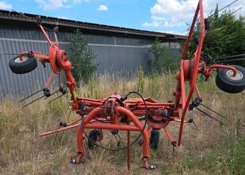 Przetrząsarka Kuhn 4.2m