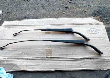 FIESTA MK5 MK6 2S6117526 RAMIONA WYCIERACZEK