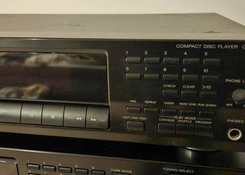 Odtwarzacz CD SONY CDP-211