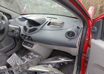 Deska kokpit konsola Renault Twingo 2010r kod lak OV727.