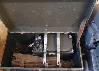 Radiostacja R–107 nadawczo-odbiorcza odbiornik w skrzyni