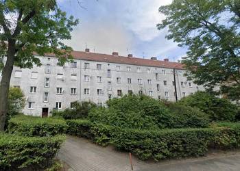 3pok, 48met, okolice Sztabowej 2 PIWNICE/PARKING (Wrocław)