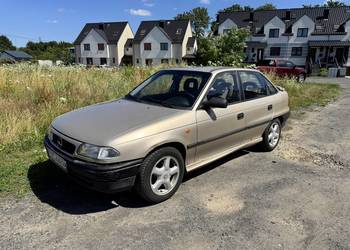 Opel Astra Classic 1.4 60 KM | 1999 | 127 000 km | Benzyna | Sedan