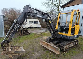 VOLVO EC 25 minikoparka
