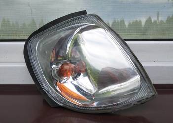 Nissan Terrano II 2 LIFT FL kierunkowskaz kierunek przedni prawy oryginał