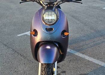 Skuter elektryczny 12kW AM 6kWh 250km zasiegu