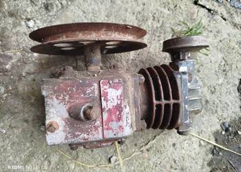 Sprężarka  oryginał  c  325 c 328 rok 1968